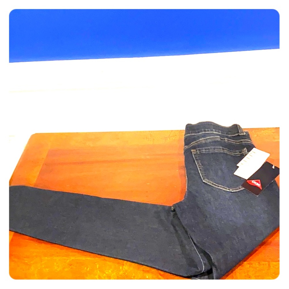 CANDIES. NWT. dark denim stretch skinny jeans